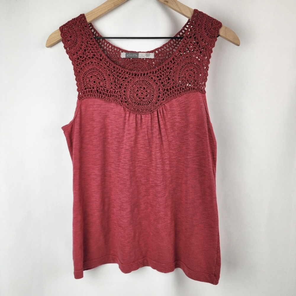 Athleta Women's Red Crochet Neckline Tank Top Size S